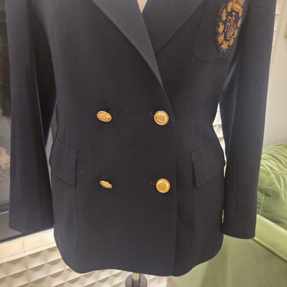 Vintage Lauren Ralph Lauren Navy Wool Double-Breasted Blazer + Embroidered Crest - Picture 3 of 13